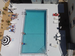 Condo, Near Beaches, private, end unit, relaxing, pool